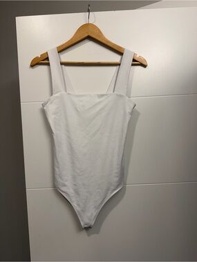 A&F Soft Matte Seamless Squareneck Bodysuit